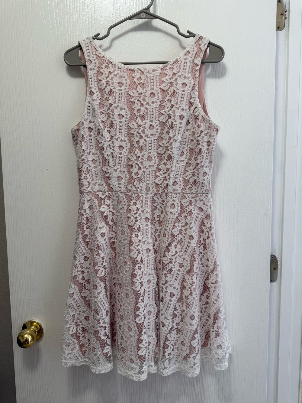 Speechless White Lace Pink Lined Fit & Flare Mini Dress Size Size Large - Picture 1 of 3